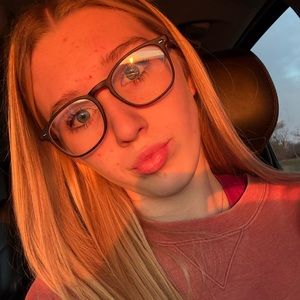 Meet your Posher, Kaitlyn